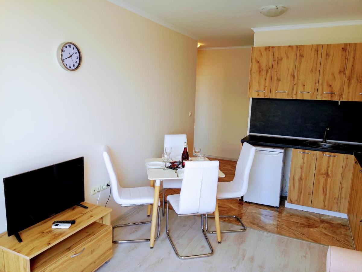 Private Apartament Sea View Sveti Vlas Apartment Exterior photo